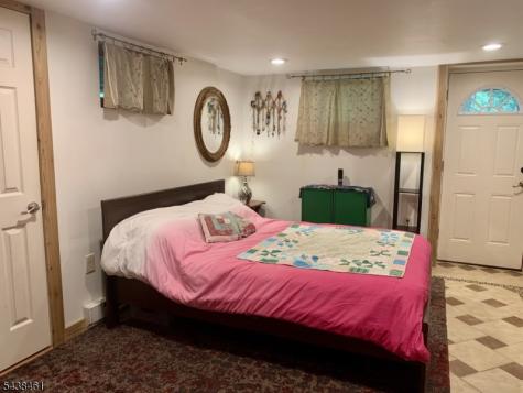 4 Pine Tree Lane Chester NJ 07930
