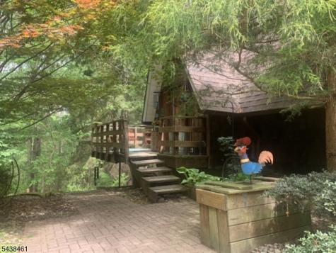4 Pine Tree Lane Chester NJ 07930
