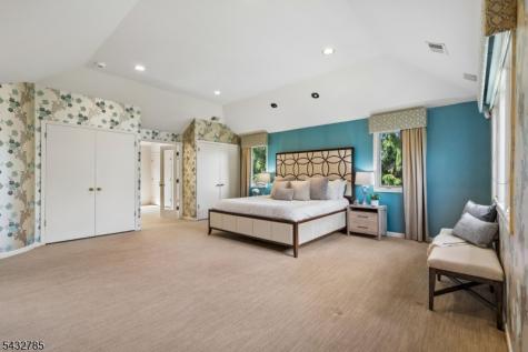 23 Hadrian Drive Livingston NJ 07039
