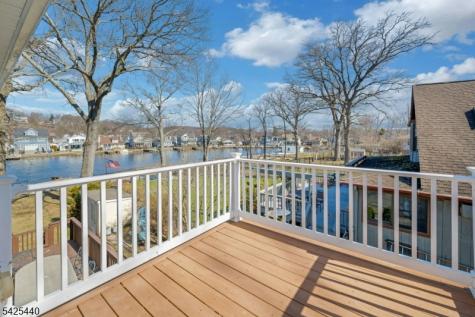 32 Mcnabb Road Jefferson NJ 07849