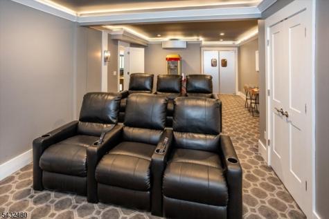 9 Edgewood Terrace Randolph NJ 07869