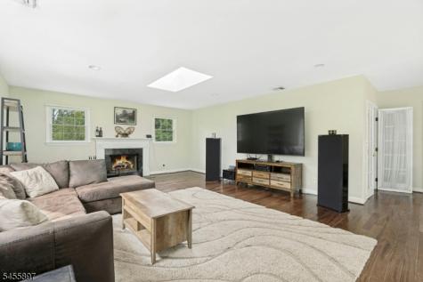 751 Peters Lane Bridgewater NJ 08836