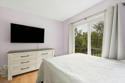 751 Peters Lane Bridgewater NJ 08836