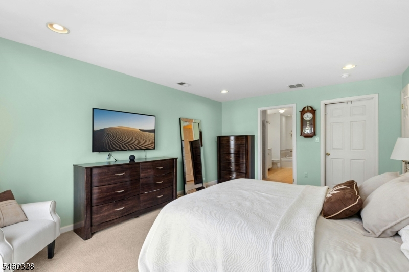 402 Donato Circle Scotch Plains NJ 07076
