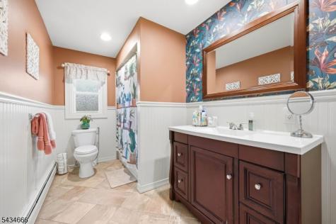 18 Reger Road Roxbury NJ 07876