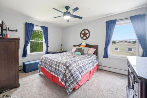 18 Reger Road Roxbury NJ 07876