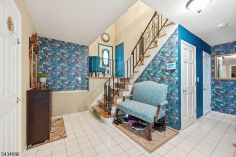 18 Reger Road Roxbury NJ 07876