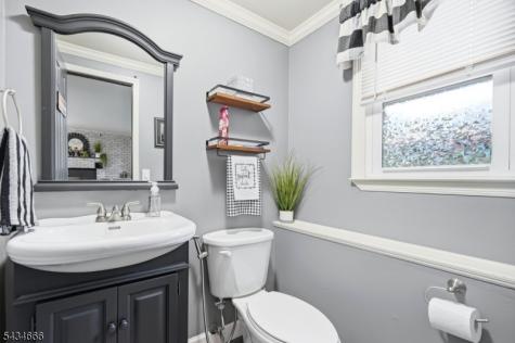 18 Reger Road Roxbury NJ 07876