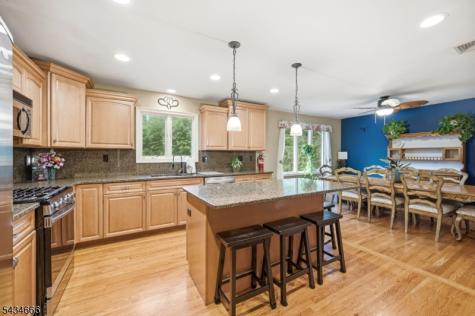18 Reger Road Roxbury NJ 07876