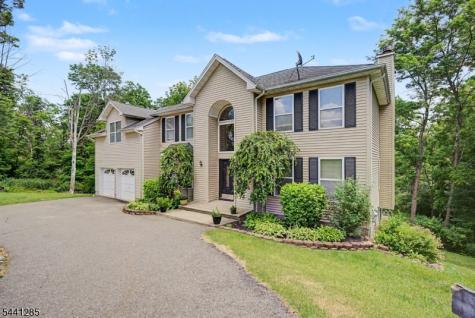 5 Worthington Road Knowlton NJ 07832