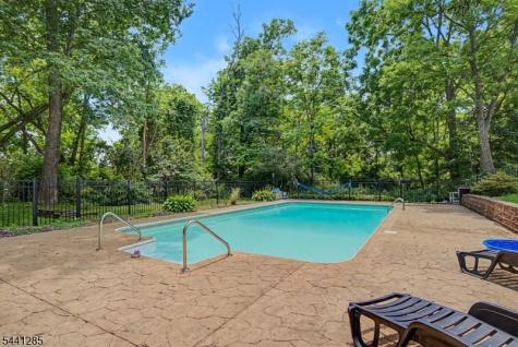 5 Worthington Road Knowlton NJ 07832