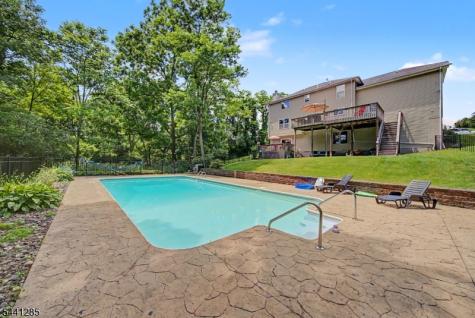5 Worthington Road Knowlton NJ 07832