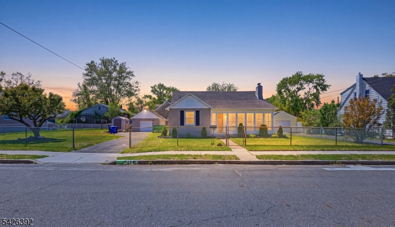 202 Arch Street Delran NJ 08075