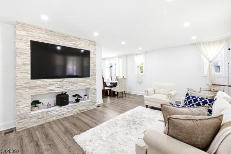 202 Arch Street Delran NJ 08075