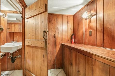 4 Indian Spring Road Cranford NJ 07016