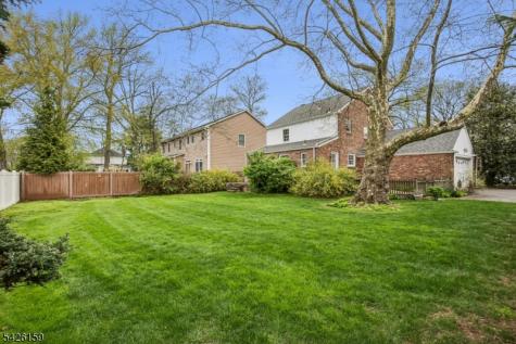 4 Indian Spring Road Cranford NJ 07016