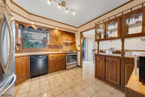 11 Kilmer Drive Woodbridge NJ 07067