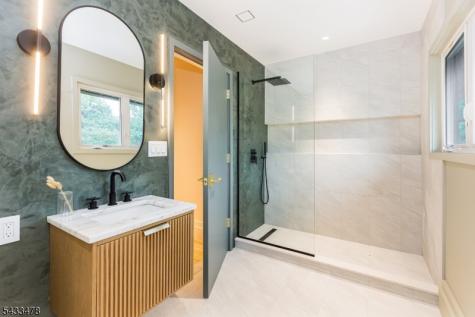 2 Russell Terrace Montclair NJ 07042