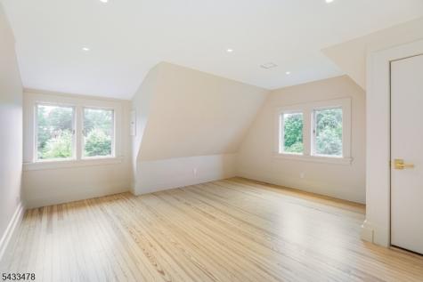 2 Russell Terrace Montclair NJ 07042