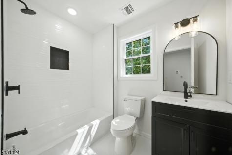 32 Alpine Drive Jefferson NJ 07849
