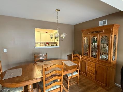 16 Sparrow Circle Hampton NJ 07860