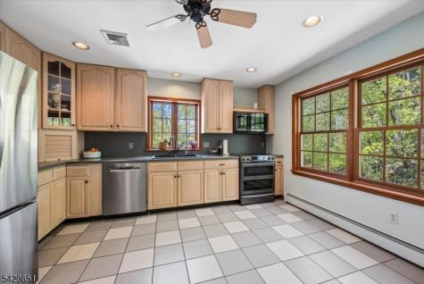 137 S Shore Road Byram NJ 07821
