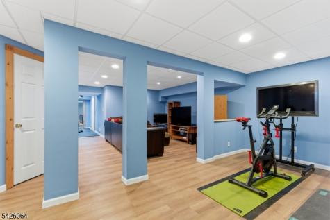 203 Lauren Way Greenwich NJ 08804