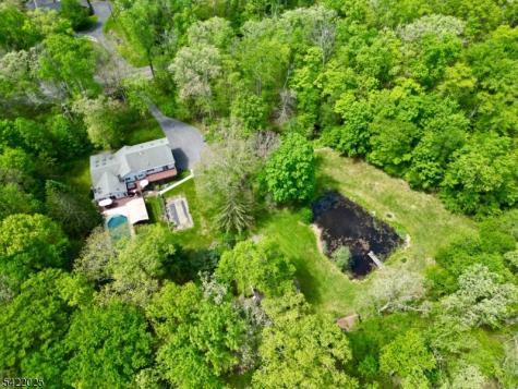 202 Millbrook Road Hardwick NJ 07825