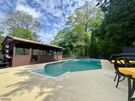 202 Millbrook Road Hardwick NJ 07825