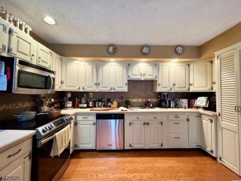 202 Millbrook Road Hardwick NJ 07825