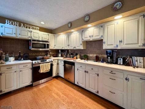 202 Millbrook Road Hardwick NJ 07825