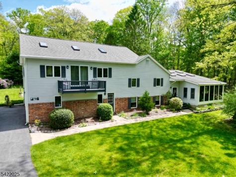 202 Millbrook Road Hardwick NJ 07825