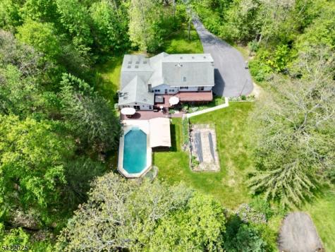 202 Millbrook Road Hardwick NJ 07825