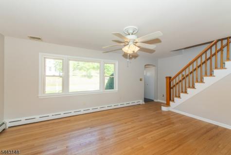 18 N Hillside Avenue Roxbury NJ 07876