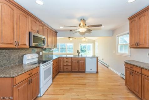 18 N Hillside Avenue Roxbury NJ 07876