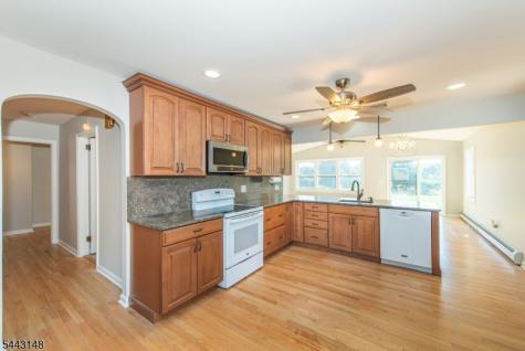 18 N Hillside Avenue Roxbury NJ 07876
