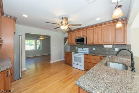 18 N Hillside Avenue Roxbury NJ 07876