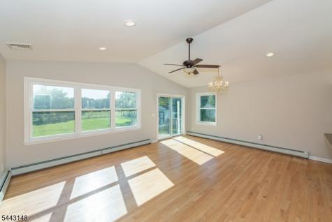 18 N Hillside Avenue Roxbury NJ 07876