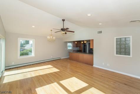 18 N Hillside Avenue Roxbury NJ 07876