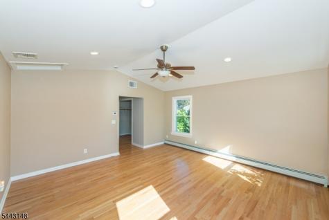 18 N Hillside Avenue Roxbury NJ 07876