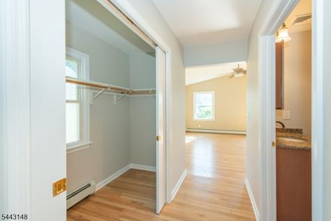 18 N Hillside Avenue Roxbury NJ 07876