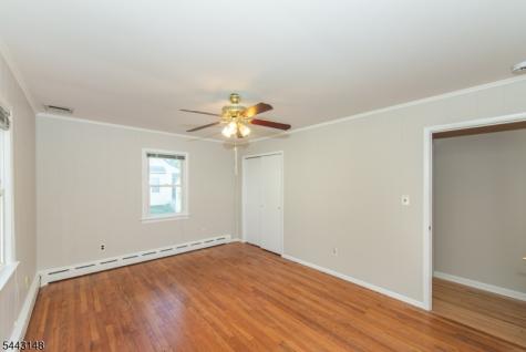 18 N Hillside Avenue Roxbury NJ 07876