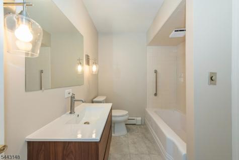 18 N Hillside Avenue Roxbury NJ 07876