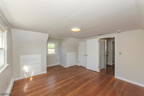 18 N Hillside Avenue Roxbury NJ 07876