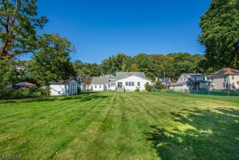 18 N Hillside Avenue Roxbury NJ 07876