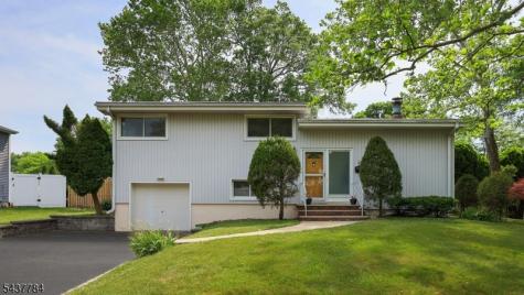 88 North Glenwood Road Fanwood NJ 07023