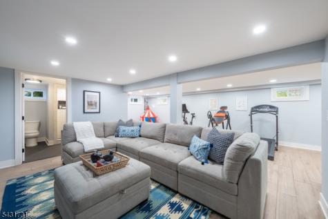 11 W Maple Avenue Roxbury NJ 07876
