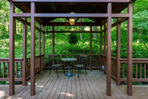5 Apgar Way Tewksbury NJ 08833