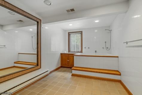 5 Apgar Way Tewksbury NJ 08833