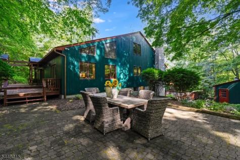 5 Apgar Way Tewksbury NJ 08833